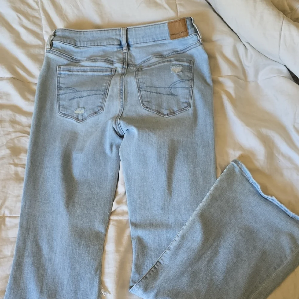 American Eagle Outfitters Light Blue Boot Cut Jeans - Picture 2 of 3